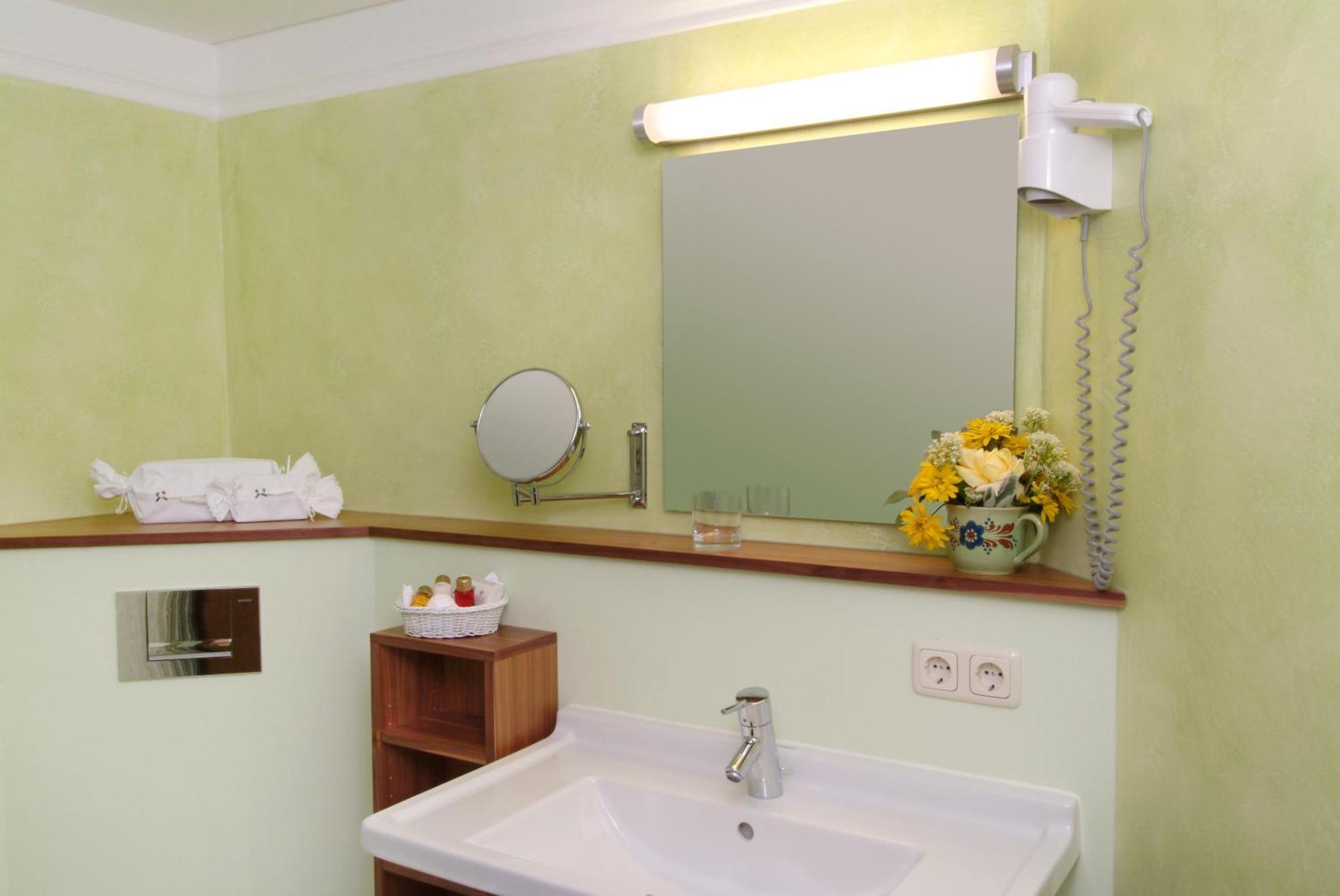 Hotel Leicht Biebelried Εξωτερικό φωτογραφία