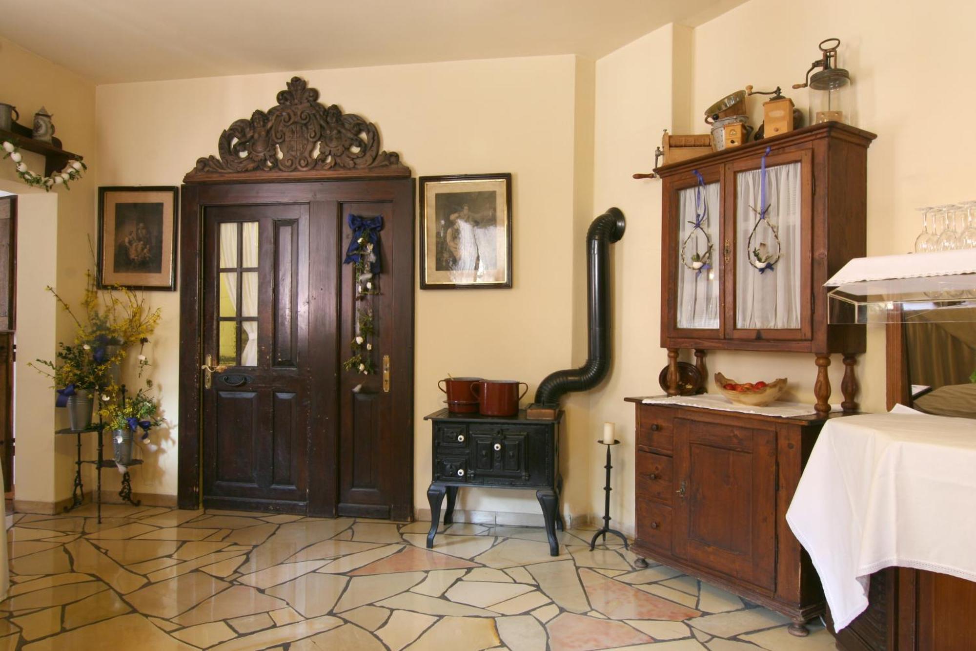 Hotel Leicht Biebelried Εξωτερικό φωτογραφία