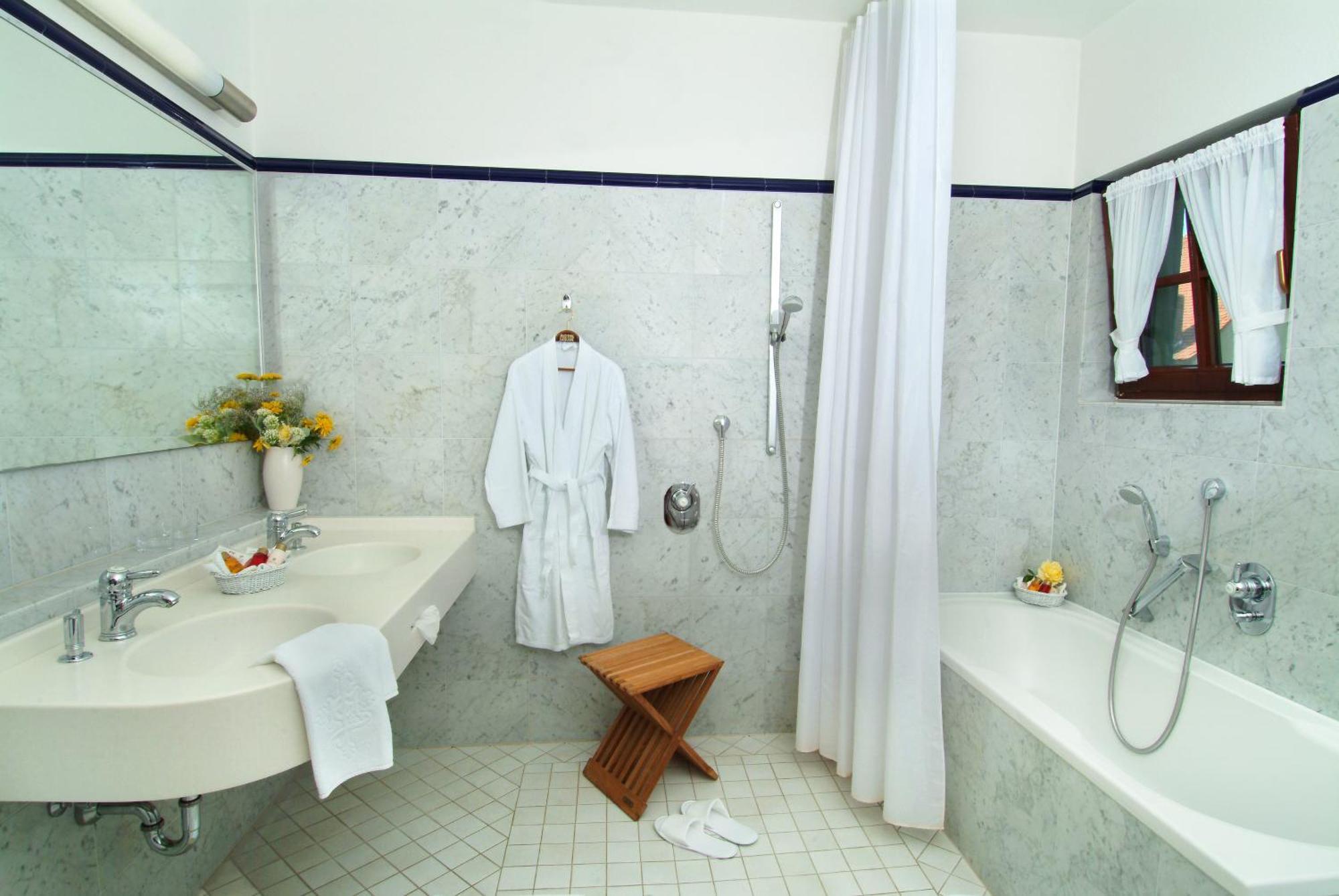 Hotel Leicht Biebelried Εξωτερικό φωτογραφία