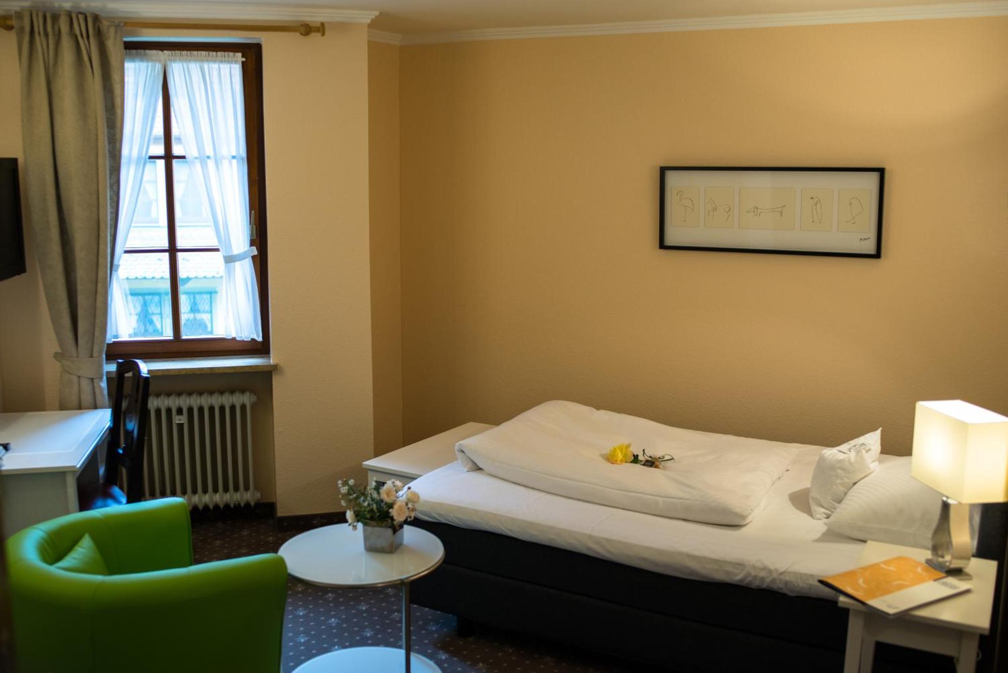 Hotel Leicht Biebelried Εξωτερικό φωτογραφία